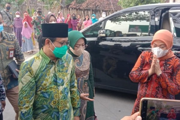 Menaker Ajak Kepala Daerah Sosialisasikan UU Cipta Kerja