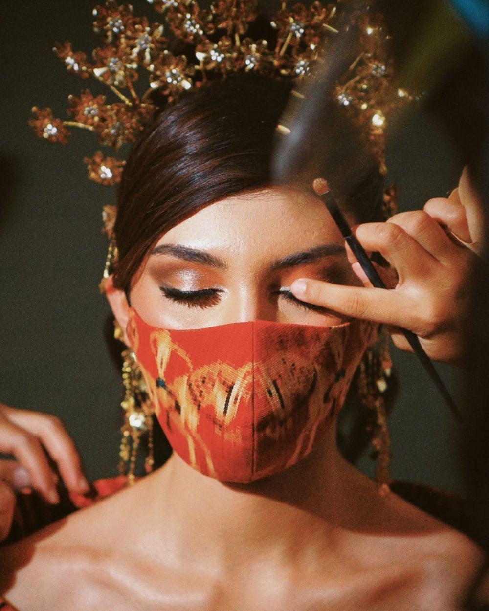 Berkelas dan Super Elegan! 10 Pemotretan Artis Jihane Almira