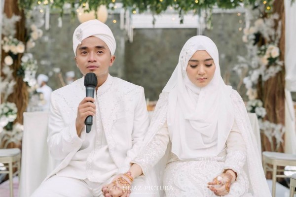 10 Potret Kemesraan Taqy Malik dan Sherel Thalib Disindir Warganet
