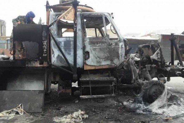 Puluhan Tentara Meninggal Karena Serangan Bom Mobil di Afghanistan