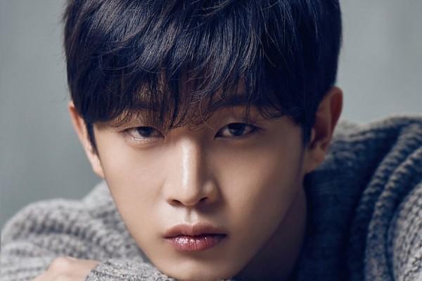 9 Potret Terbaru Kim Min Seok yang Comeback Jadi Arsitek di Drama Baru