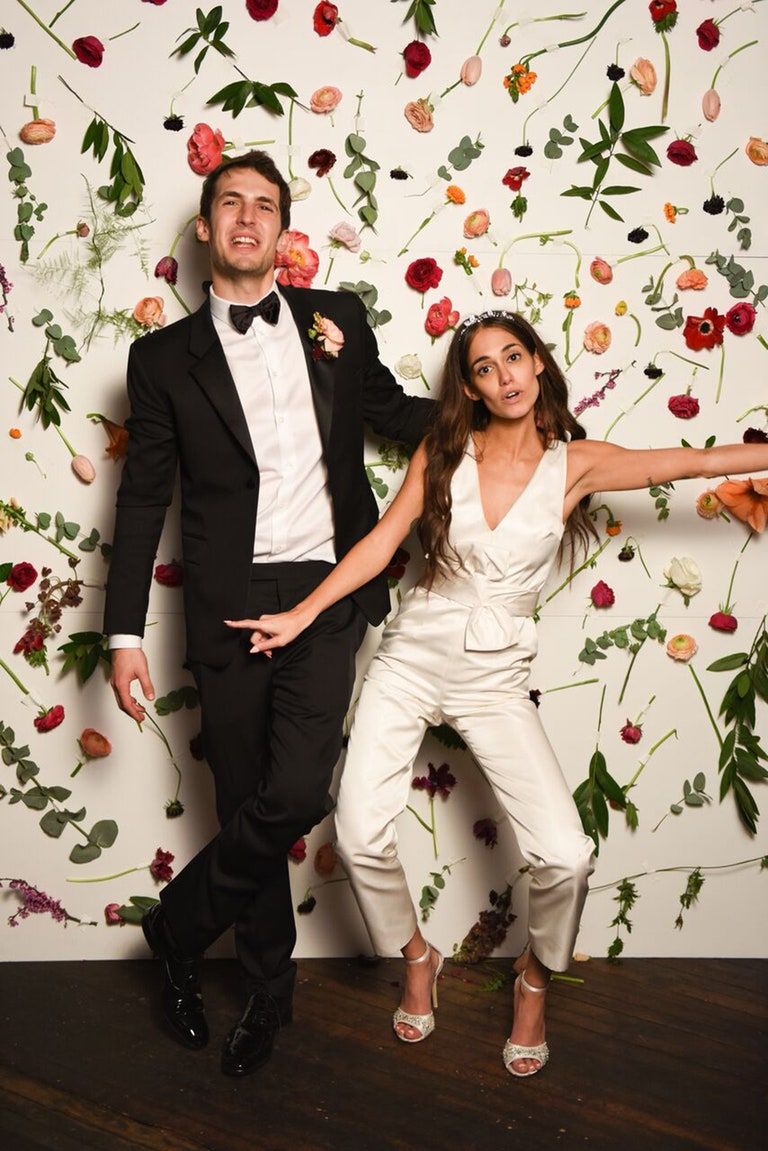 10 Ide Foto Pernikahan Bertema Modern Minimalis untuk Pasangan Muda