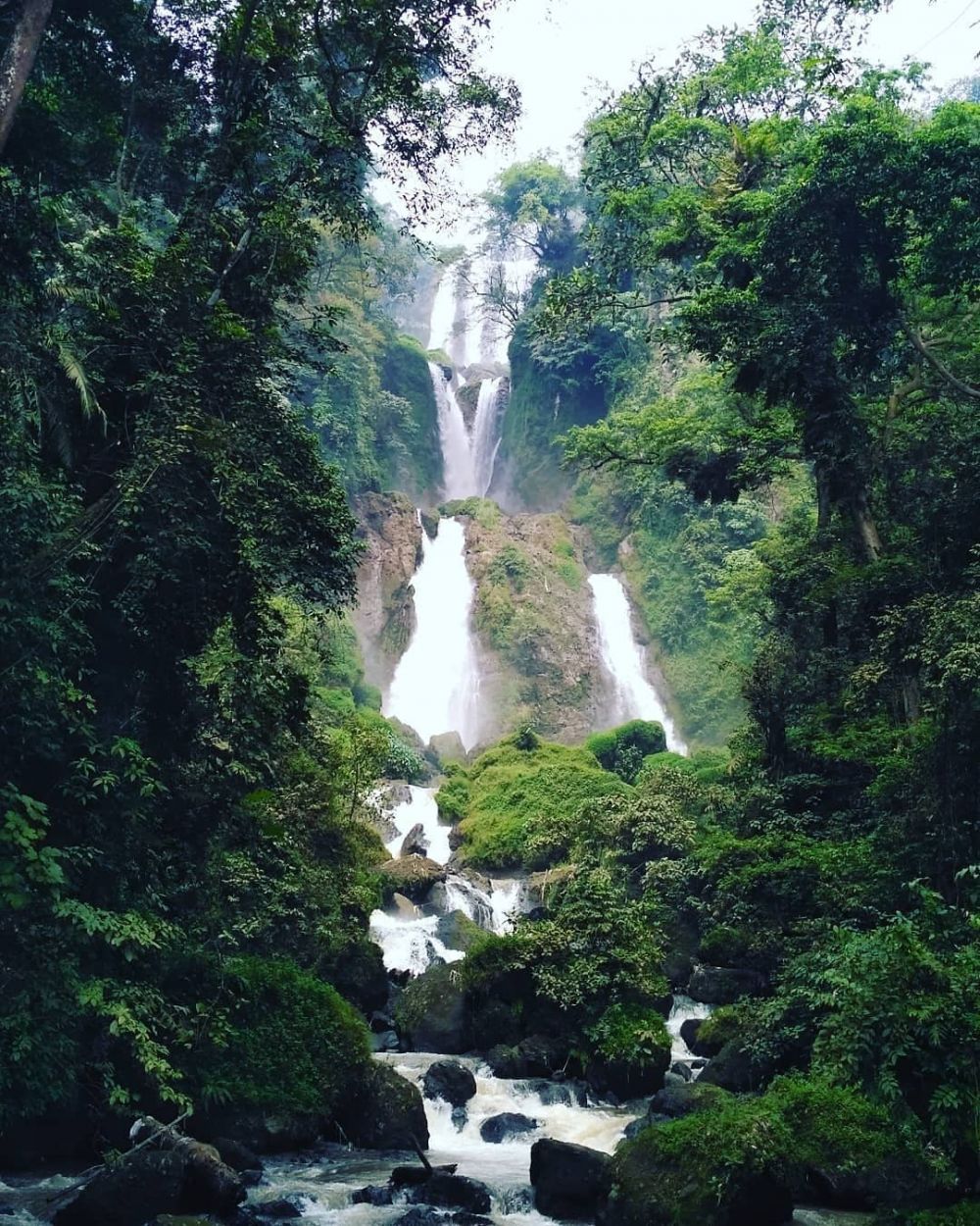 9 Destinasi Air Terjun di Kabupaten Kendal, Memanjakan Mata!