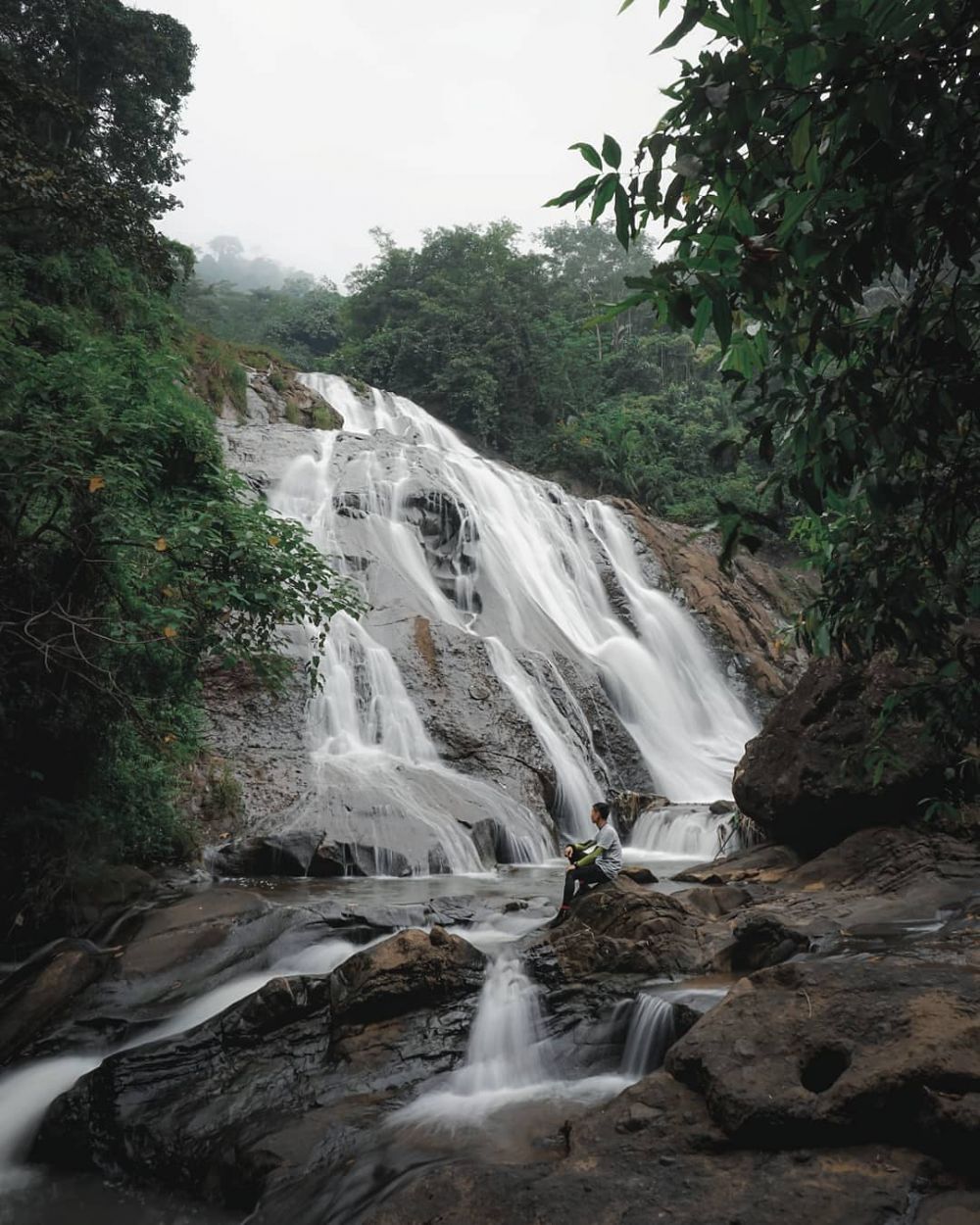 9 Destinasi Air Terjun di Kabupaten Kendal, Memanjakan Mata!