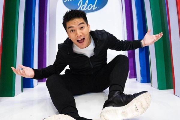 Gantikan Daniel Mananta, 10 Potret Boy William yang Jadi Host Idol!