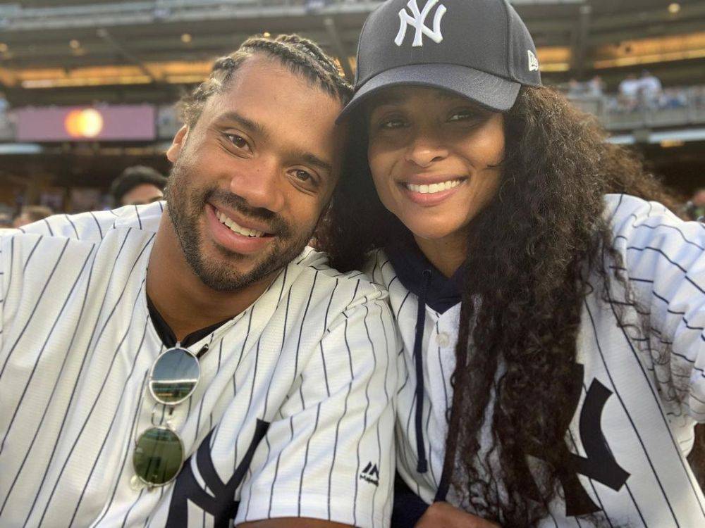 10 Potret Mesra Ciara Dan Russell Wilson, Luncurkan Parfum Bareng!