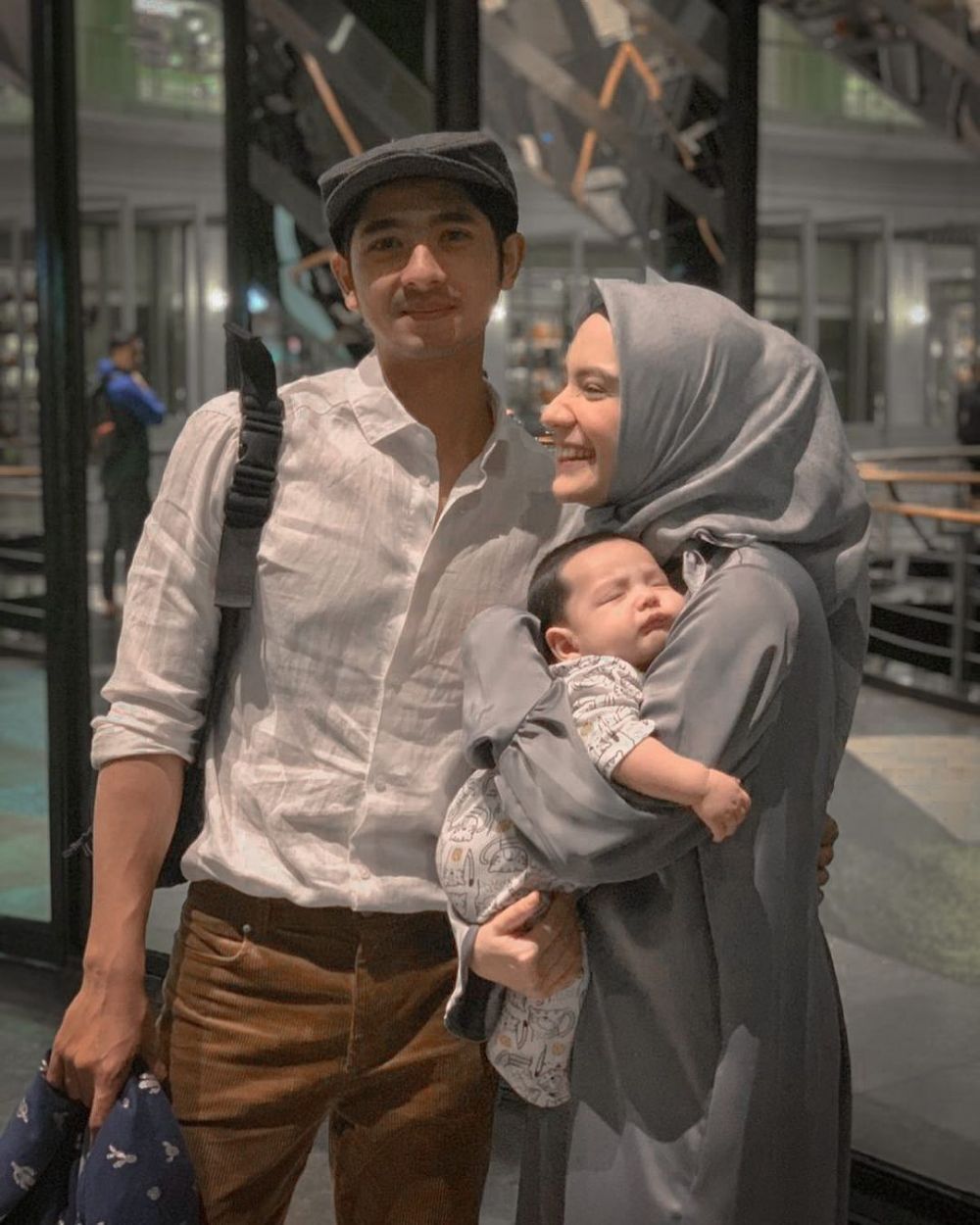 Papa Muda Idaman, 10 Adu Pesona Arya Saloka dan Stefan William