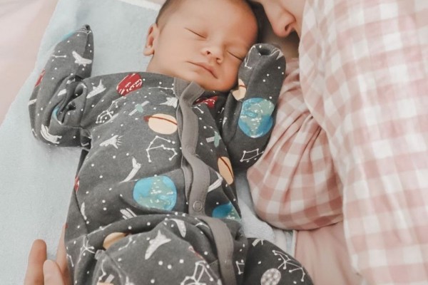 10 Ide Nama Bayi Perempuan dari Bahasa Jerman, Ada Charlotte dan Greta