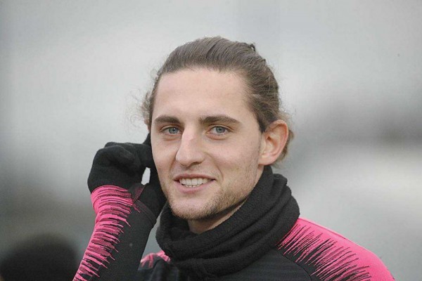 9 Potret Adrien Rabiot, Gelandang Muda Juventus yang Maskulin Abis!