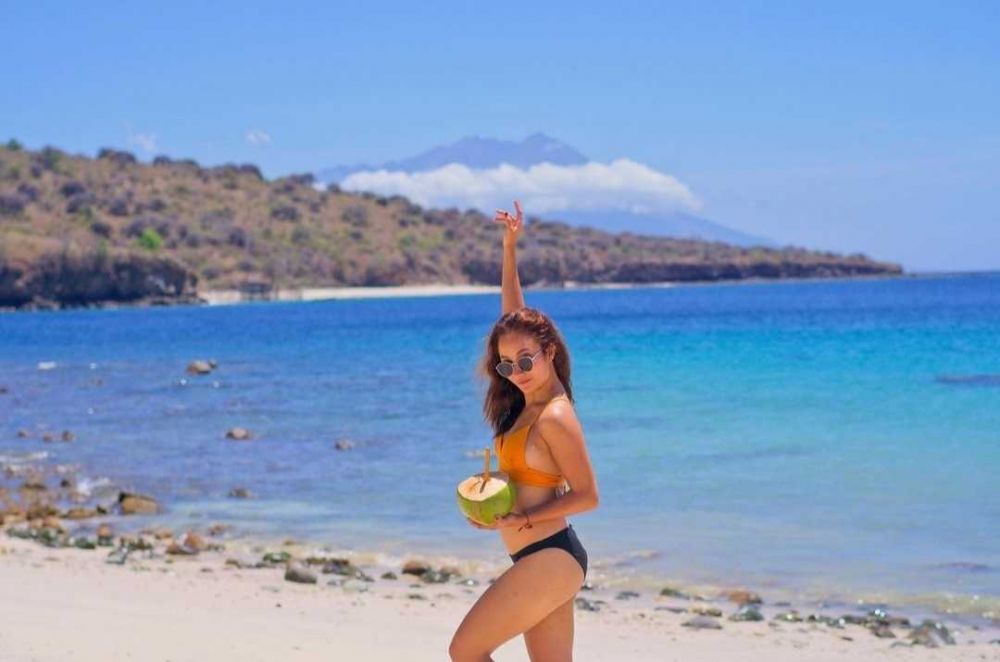 Ditinggal Sule Menikah, 10 Pesona Naomi Zaskia yang Makin Glowing!