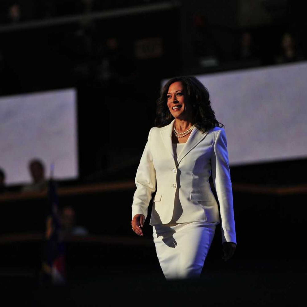 Cetak Sejarah, 9 Potret Kehidupan Kamala Harris Yang Inspiratif!