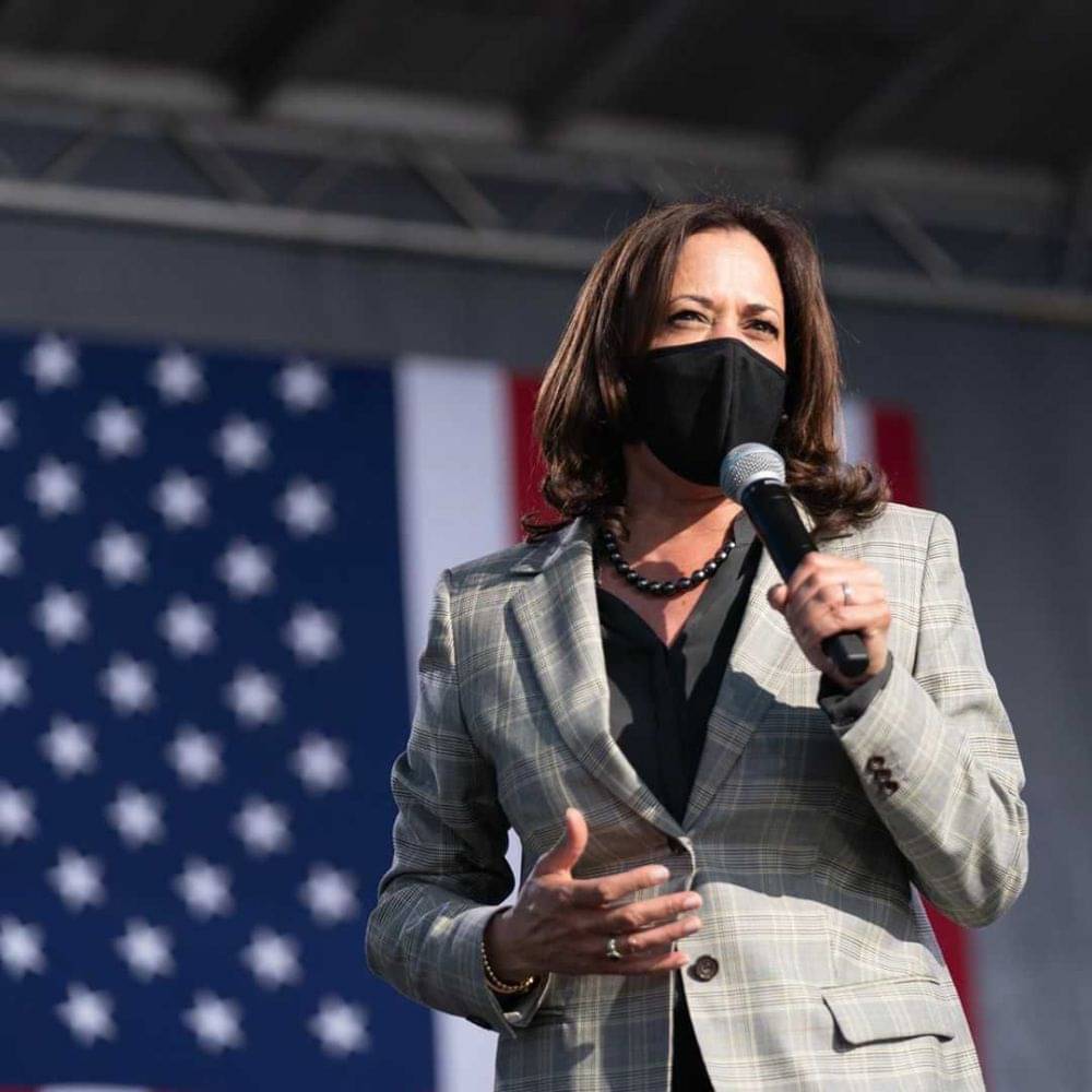 Cetak Sejarah, 9 Potret Kehidupan Kamala Harris Yang Inspiratif!