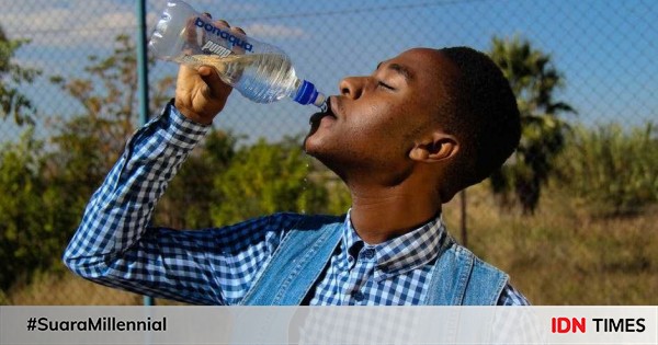 Bukannya sehat, minum air murni ternyata bisa sebabkan 5 masalah ini