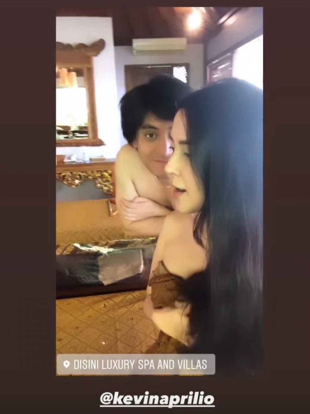 Intim di Kolam Renang! 9 Momen Seru Honeymoon Kevin dan Vicy di Bali