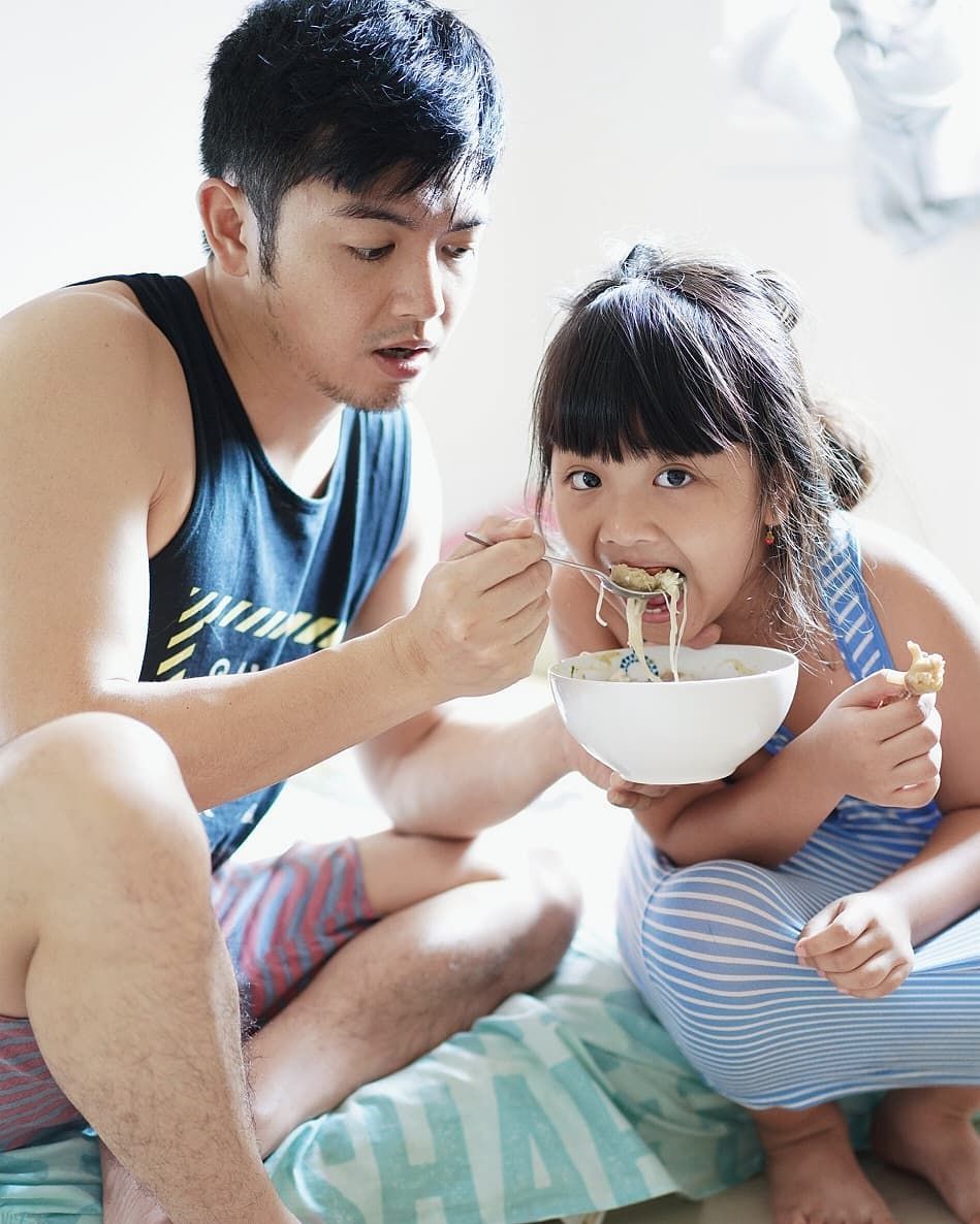 Duda Keren Momong Anak, 10 Adu Gaya Samuel Rizal dan Nicky Tirta