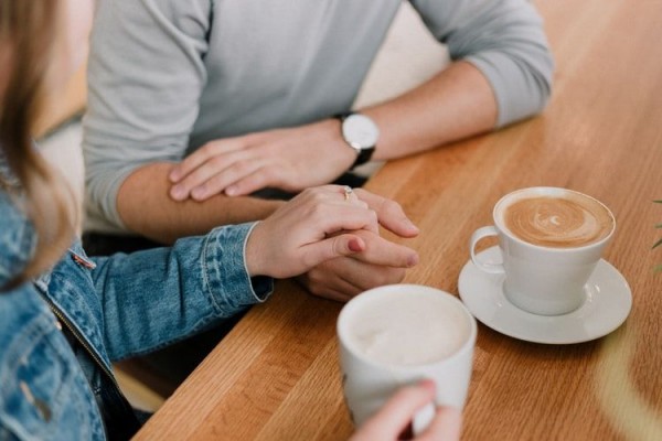 5 Hal Positif yang Dapat Dipetik dari Hubungan LDR, Bisa Lebih Setia?