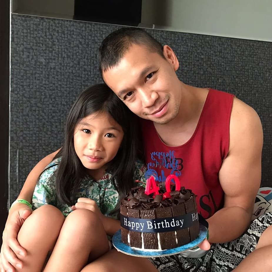 Duda Keren Momong Anak, 10 Adu Gaya Samuel Rizal dan Nicky Tirta