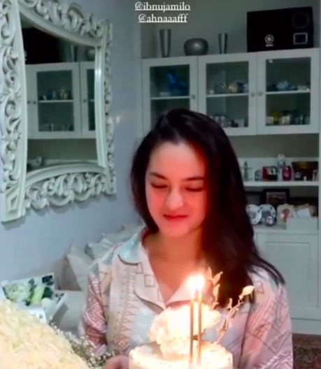 Kejutan romantis dari Ibnu Jamil, 10 momen ulang tahun untuk Ririn Ekawati