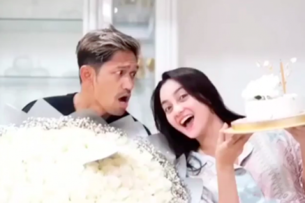 10 Potret Ulang Tahun Ririn Ekawati, Ibnu Jamil Beri Kejutan Romantis