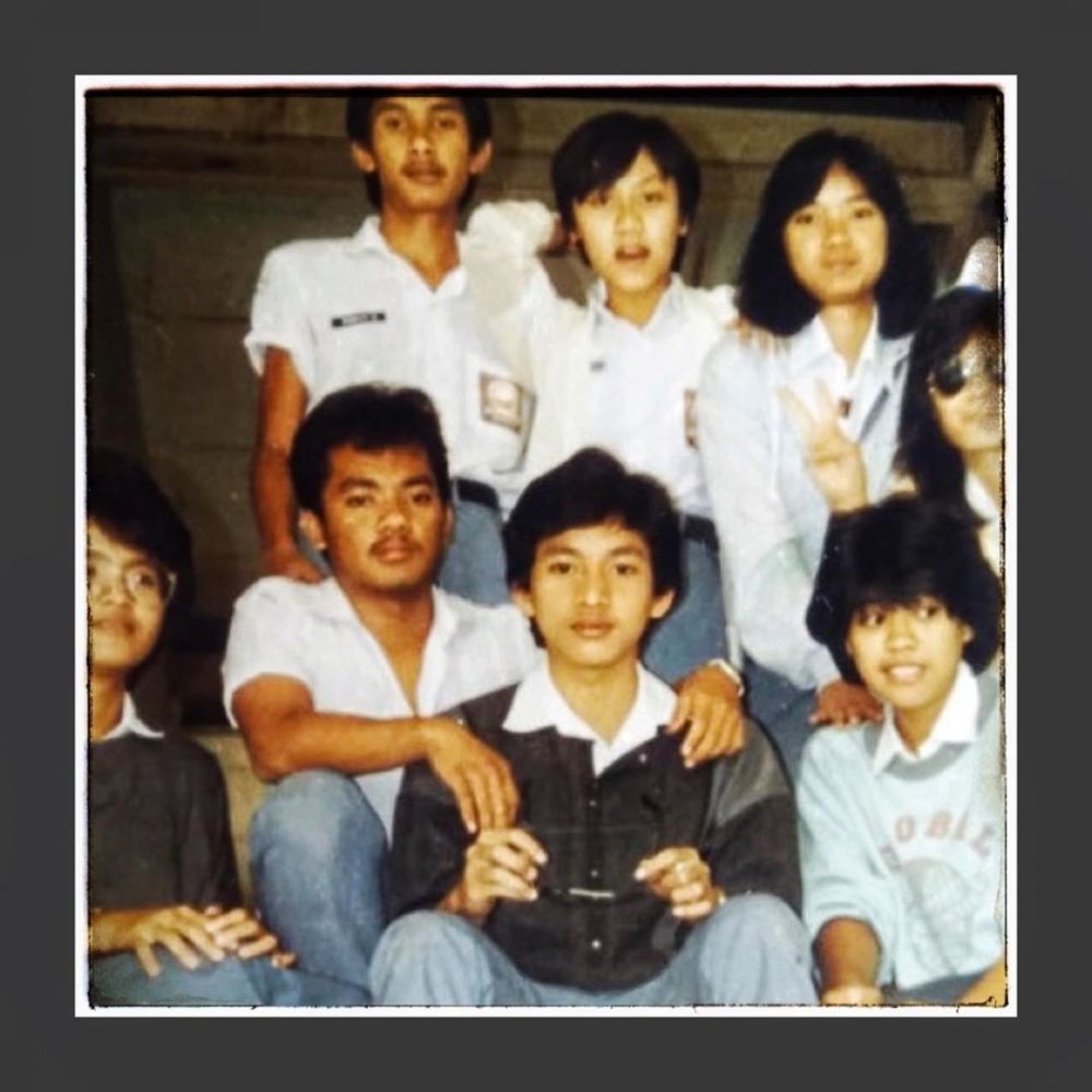 Kenangan Masa Lalu 10 Potret Artis, Bisa Tebak Siapa Saja?