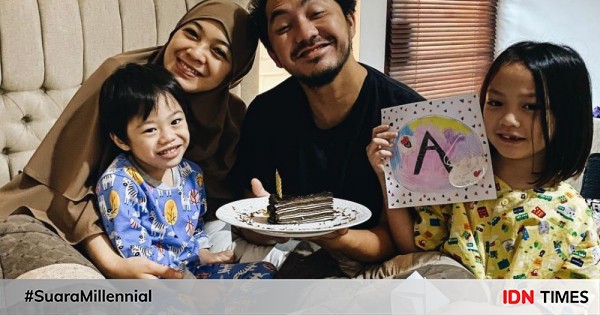 10 momen hangat ananda omesh dengan keluarga, family man!