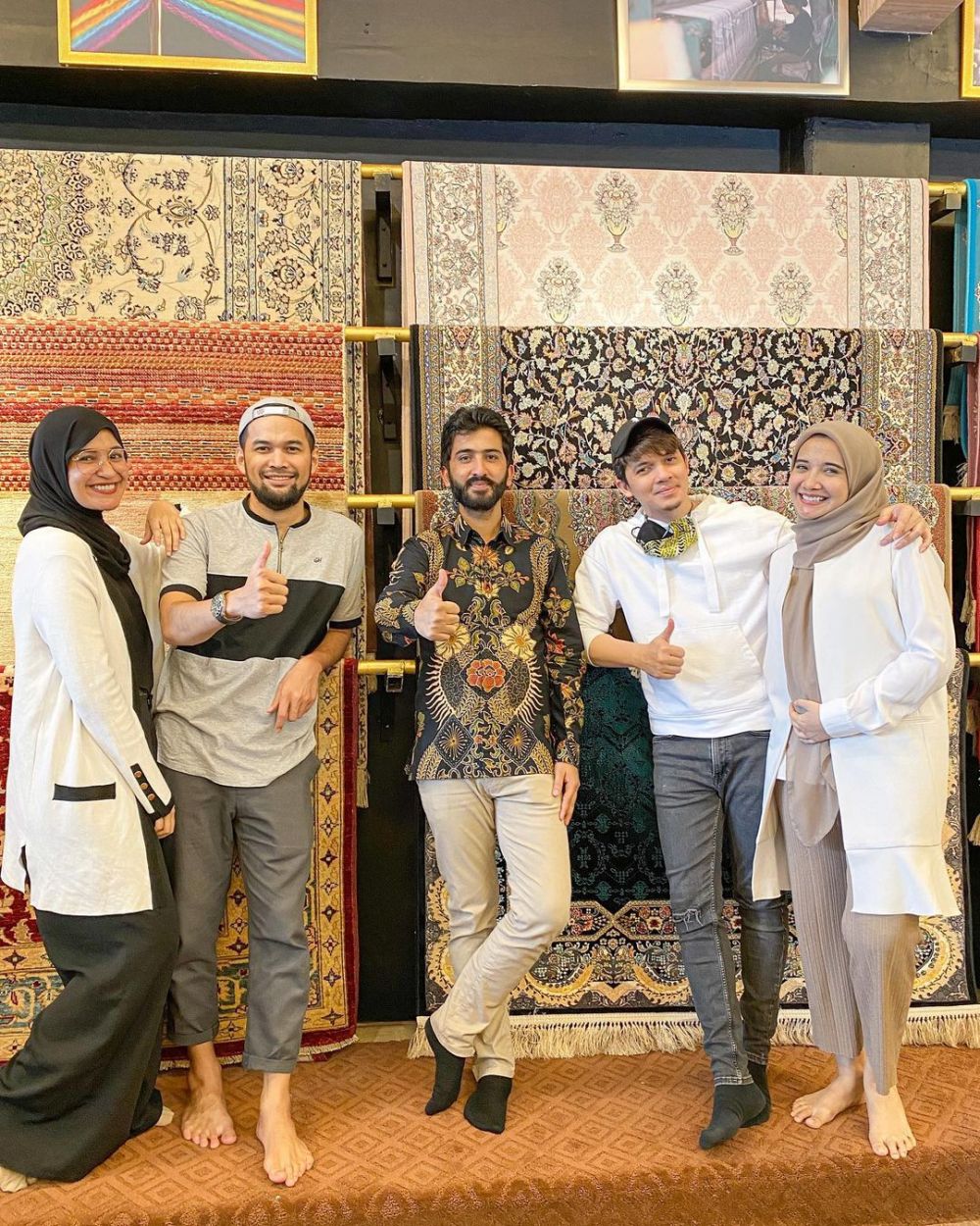 10 Potret Kekompakan Artis dan Saudara Ipar, Bak Saudara Kandung!
