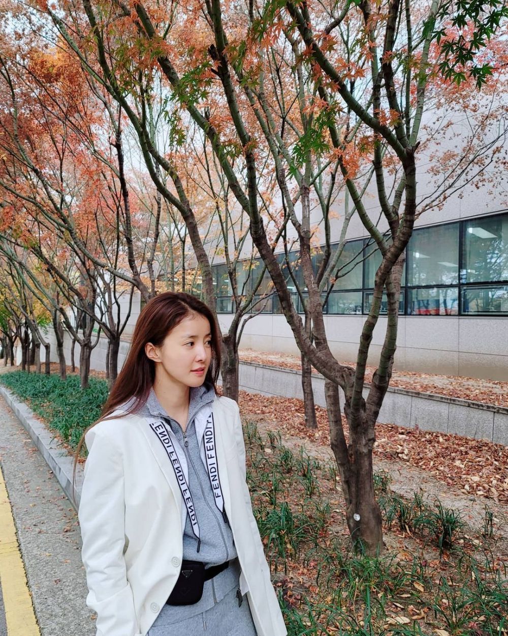 13.07.2017 - actress lee si young took to her instagram to let fans know of...