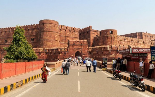 Dari Makam sampai Istana, Ini 10 Bangunan Megah di Uttar Pradesh India