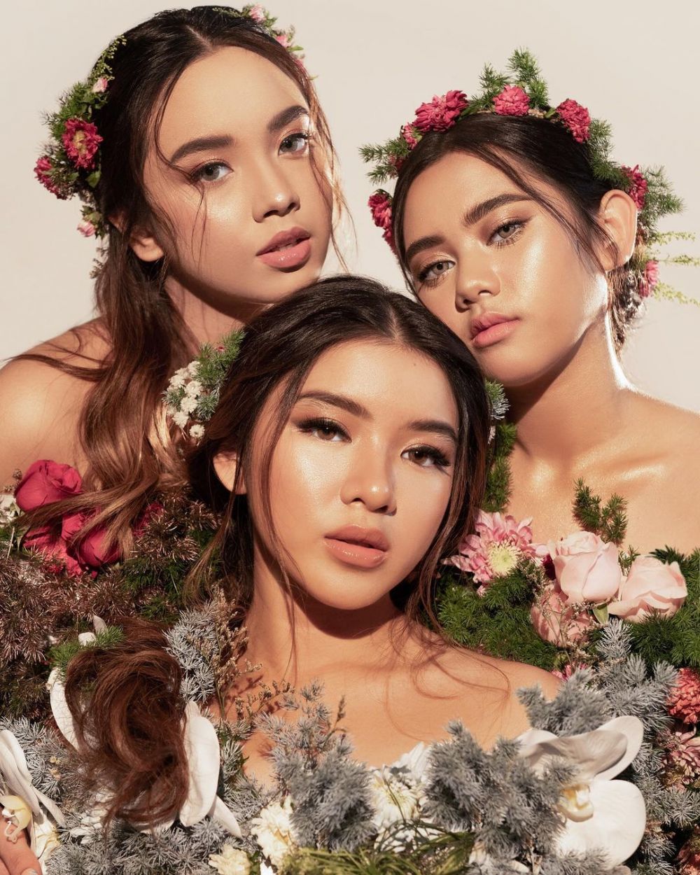 10 Photoshoot Terbaru Lyodra, Tiara dan Ziva