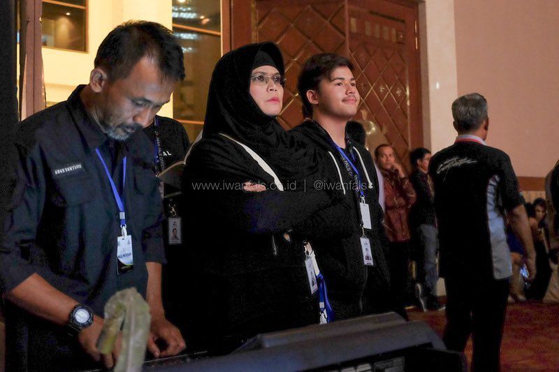 Paras Bak Bule, 9 Potret Kece Raya Rambu, Putra Iwan Fals