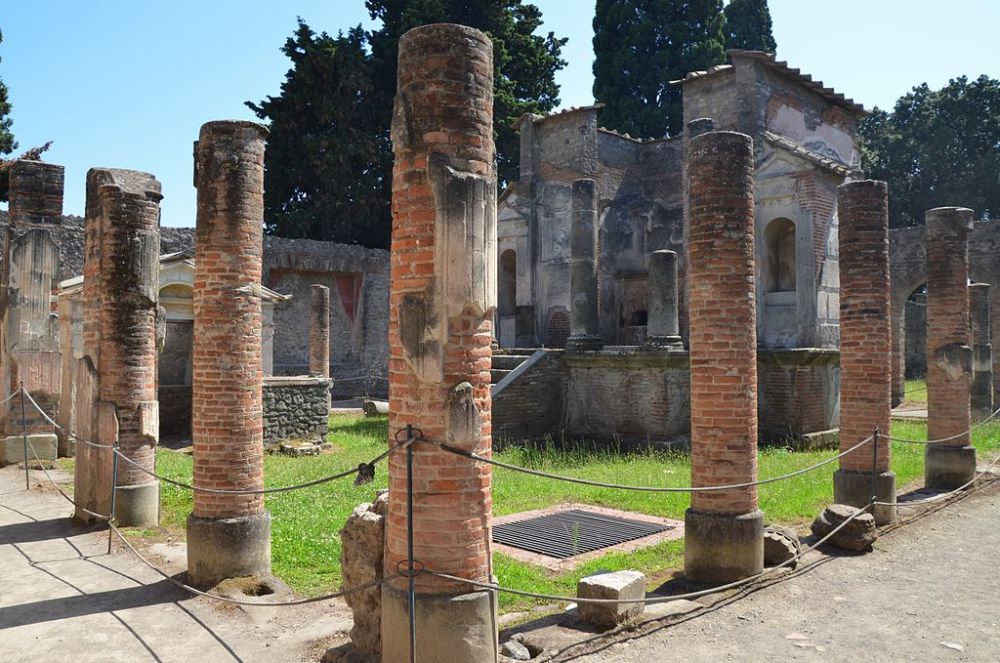 Pompeii merupakan sebuah situs