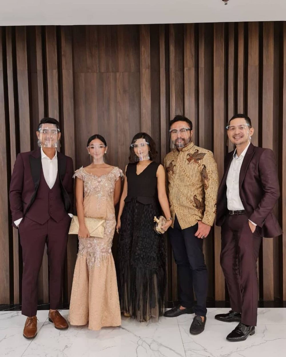 Di Sinetron Musuhan, 10 Potret Akrab Arya Saloka dan Evan Sanders