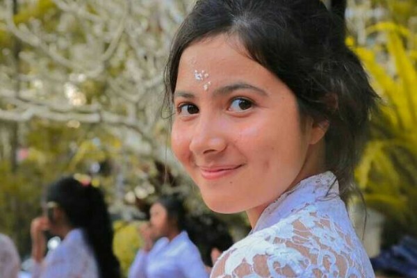 Mirip Sandrinna Michelle, Ini 10 Potret Seleb TikTok Bulan Sutena