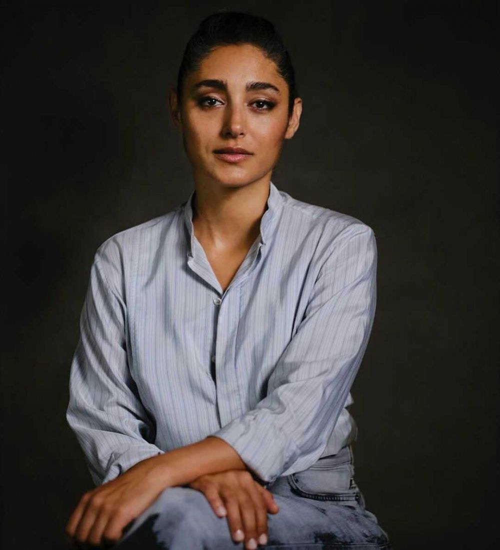 1. Ini adalah potret Golshifteh Farahani, aktris yang memerankan Nik Khan d...