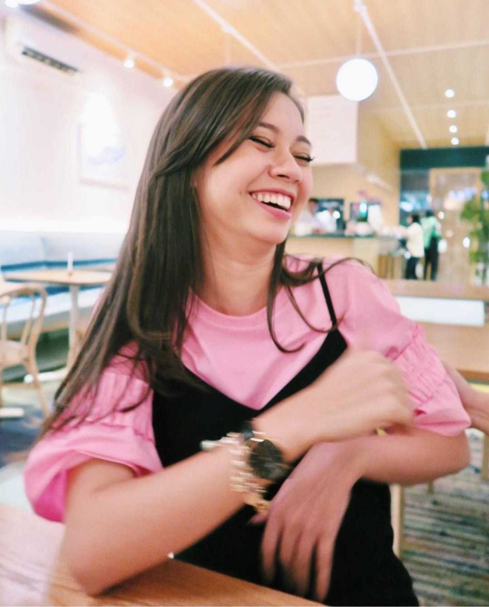 Jadi Host Suci IX, 10 Potret Keceriaan Yuki Kato