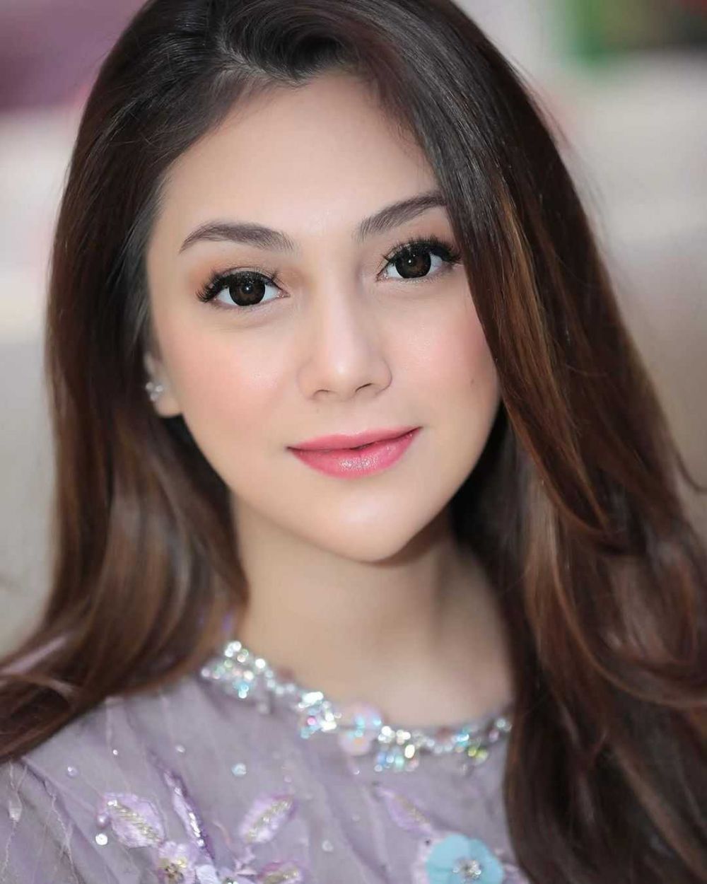10 Adu Pesona Celine Evangelista dan Putri Marino, Blasteran Italia