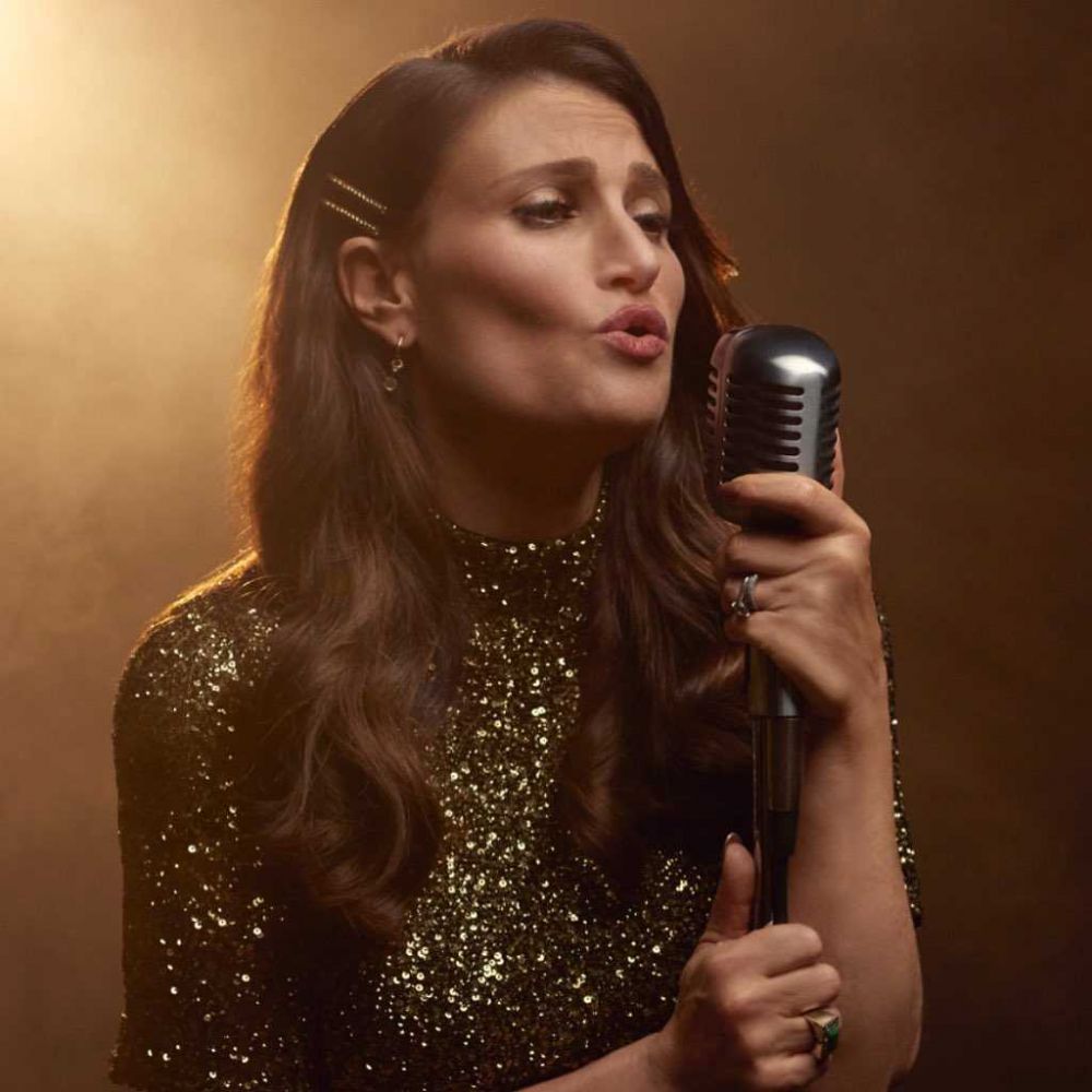 Berusia 49 Tahun, 10 Potret Perjalanan Karier Idina Menzel