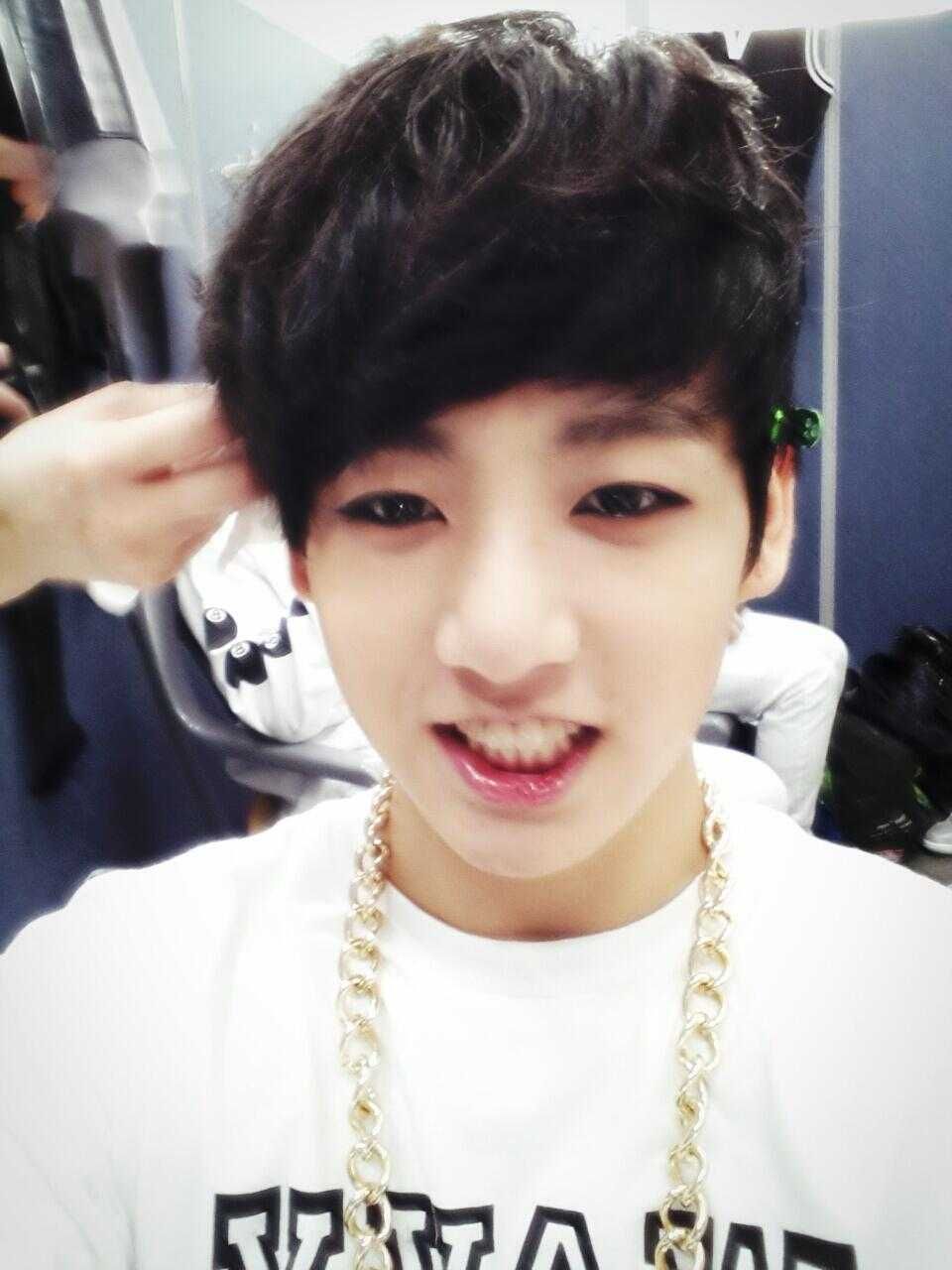 10 Selfie Jungkook Bts Di Masa Awal Debut Gemas