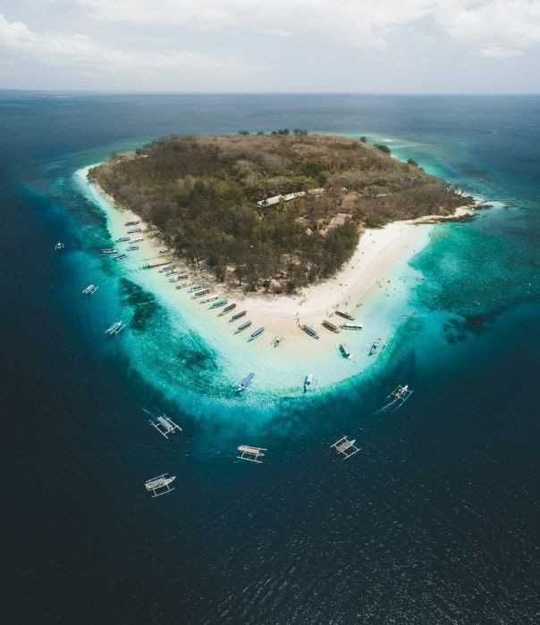 10 Rekomendasi Tempat Wisata Air di Pulau Lombok