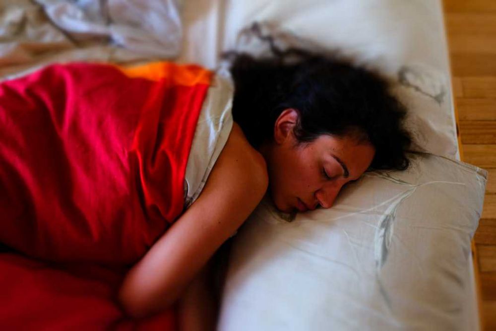 Mana Yang Lebih Sehat, Tidur Pakai Bra atau Melepas Bra? - Indozone Health