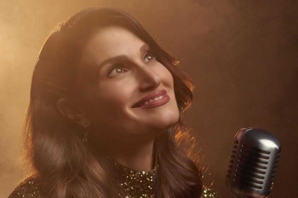 Berusia 49 Tahun, Ini 10 Potret Perjalanan Karier Idina Menzel