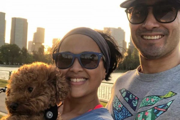 Kompak Banget, 9 Potret Selfie Ala Sarah Sechan dan Suami