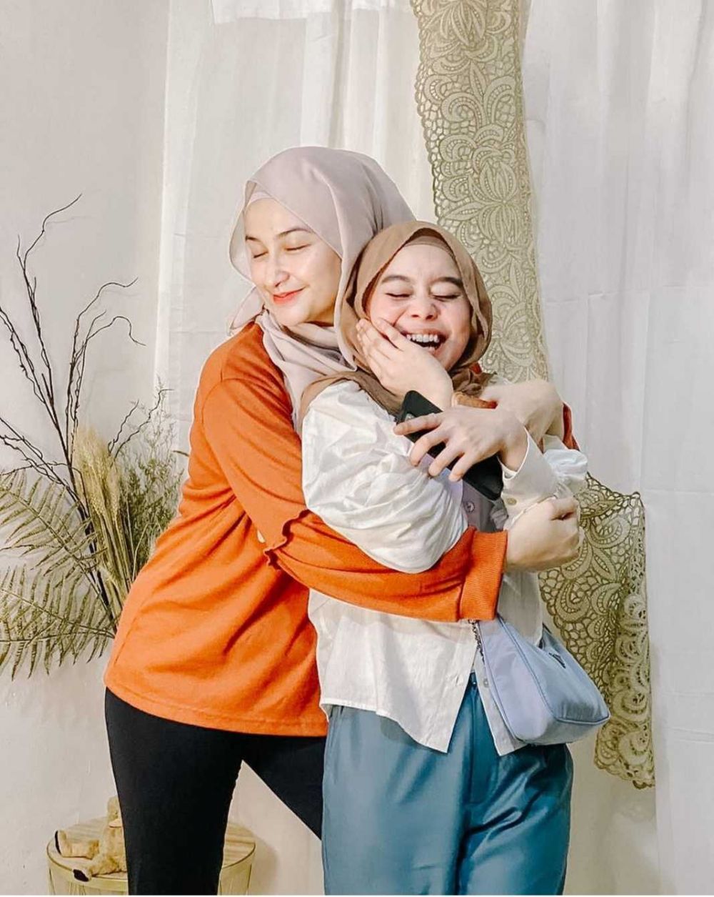 Manisnya Bak Gula Jawa, 10 Momen Ceria Lesty Kejora Bikin Luluh Fans