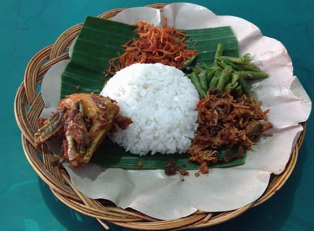 10 Makanan Khas Nusa Tenggara Barat Paling Enak, Sudah Pernah Coba?