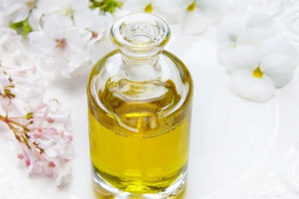 5 Manfaat Minyak Kemiri, Bagus untuk Kesehatan dan Kecantikan