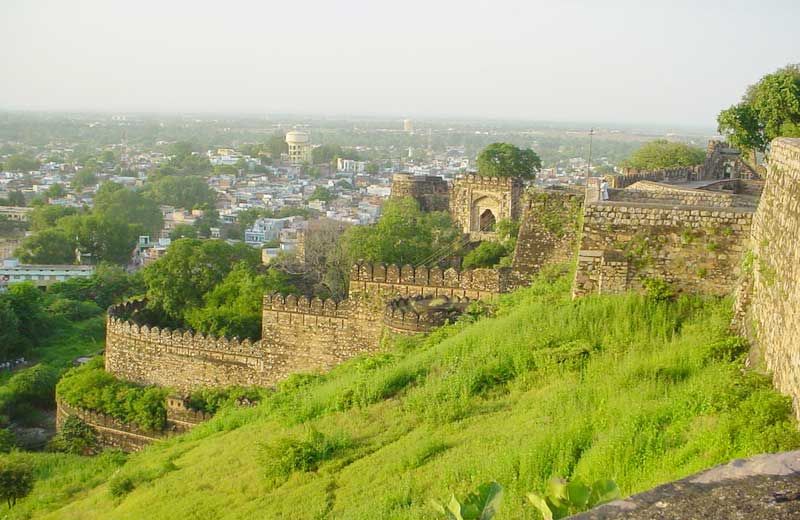 Джанси. Jhansi Fort. Джханси (город). Джханси Уттар-Прадеш. Jhansi город.