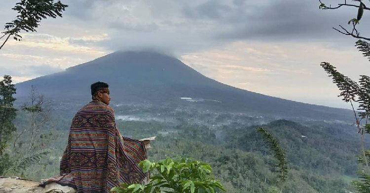 5 Gunung Terbaik di Lampung yang Harus Kamu Taklukkan