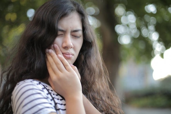 Bikin Ngilu, Ini 5 Makanan yang Patut Dihindari Pemilik Gigi Sensitif