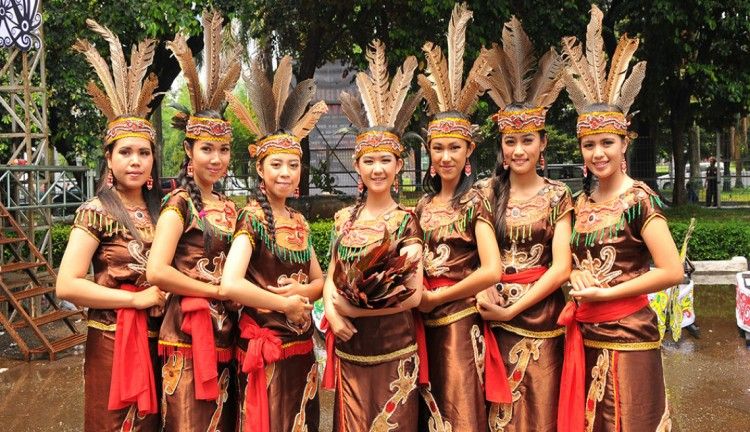 24 Tarian di Daerah Kalimantan