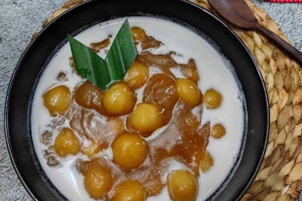 Gak Kalah Enak, Resep Es Bubur Candil Pandan ala Yummy